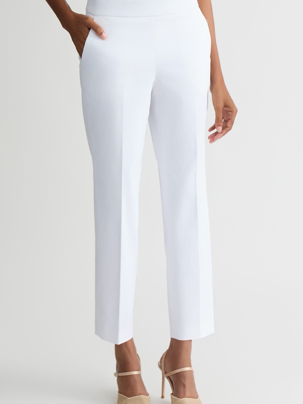 Dana Buchman White Textured Waistband pants - linen/rayon  blend.